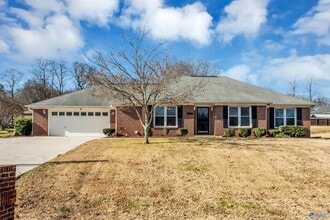 Building Photo - 212 Warfe Ct