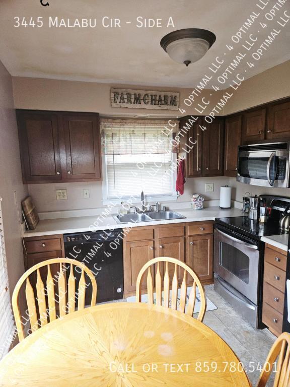 Building Photo - 3445 Malabu Cir