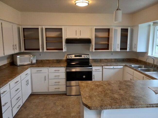 Building Photo - 3361 Camp Joy Rd