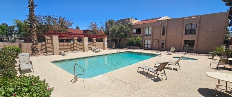Building Photo - 3131 W Cochise Dr