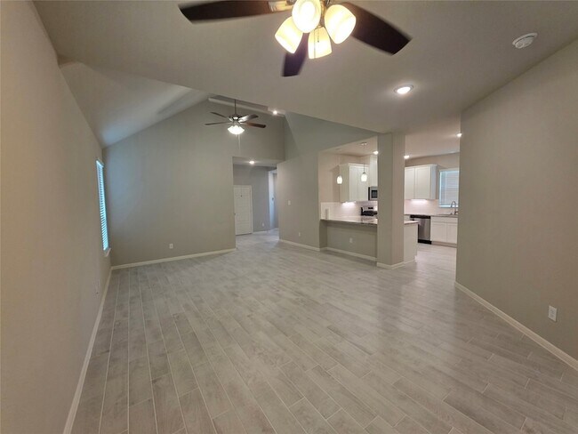 Building Photo - 1417 Sundown Gln Ln