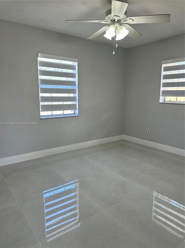 Building Photo - 9450 SW 181st Terrace