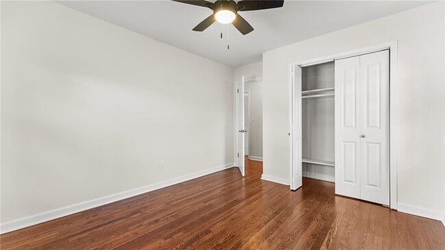 Building Photo - 2038 S Akin Dr