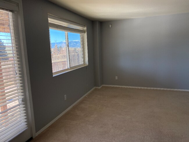 Building Photo - 7047 Wagon Ridge Dr