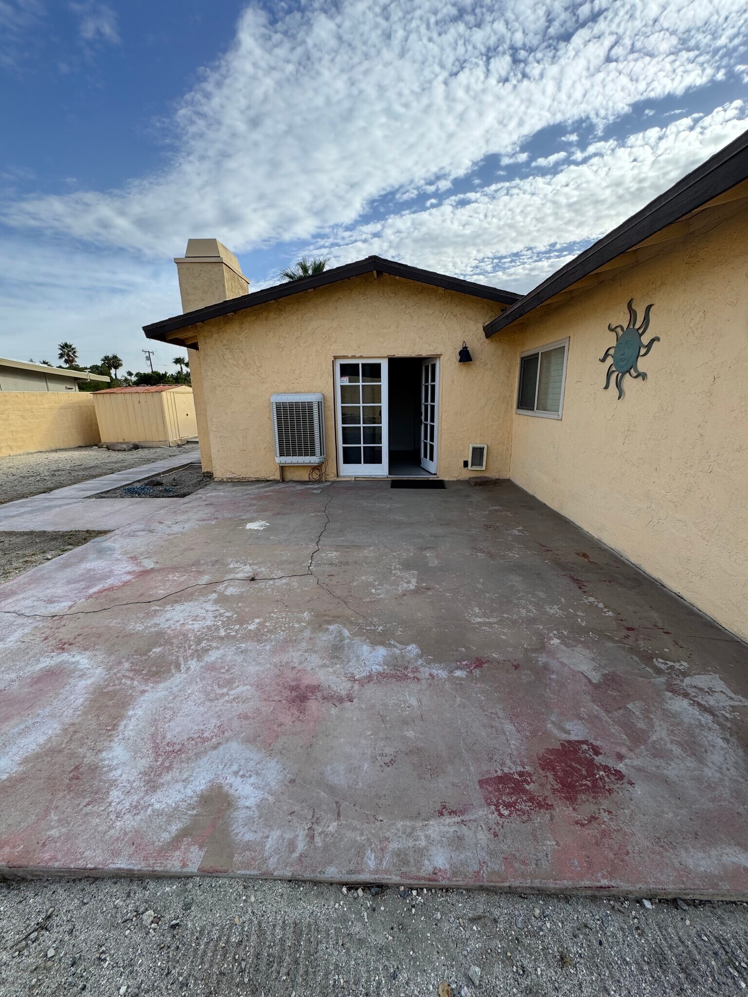 Building Photo - 2140 E Hildy Ln