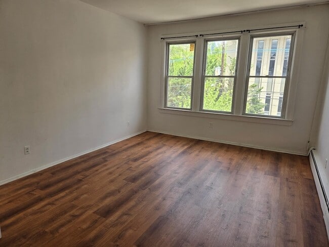 Building Photo - 51 Audubon Ave