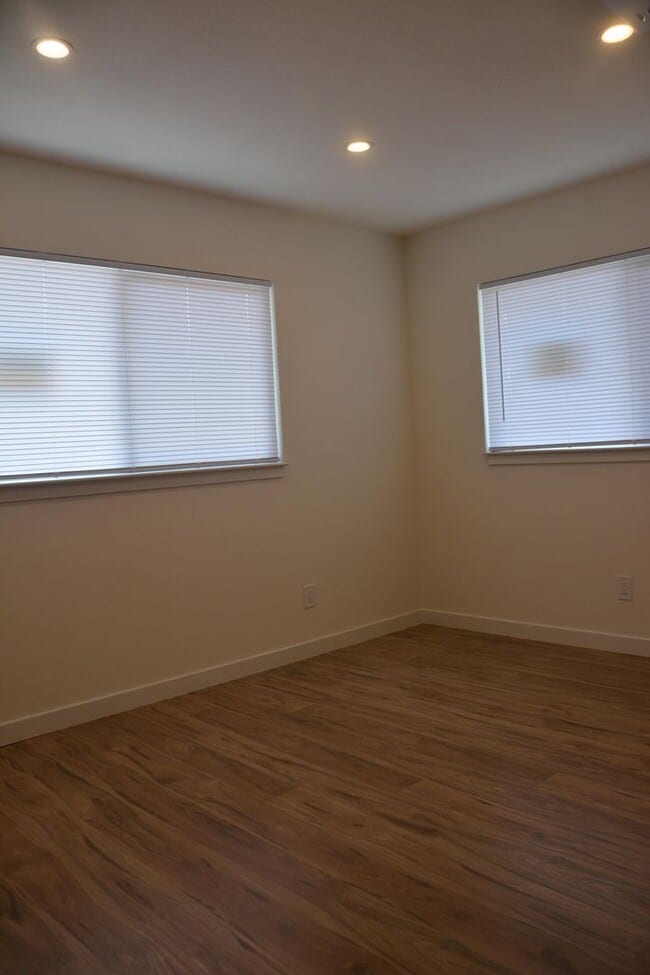 Building Photo - Beautifully Remodeled Antioch Delta Fair A...