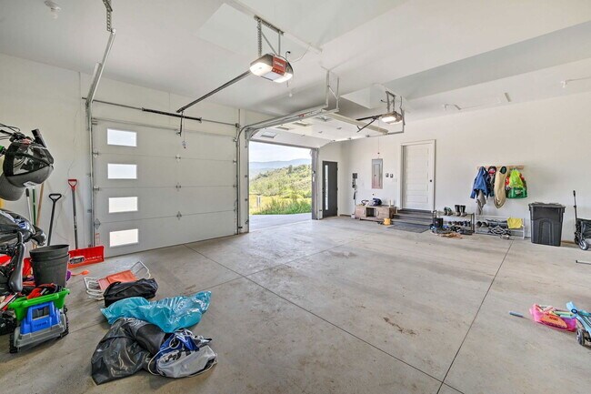 Building Photo - 30610 Boot Ct