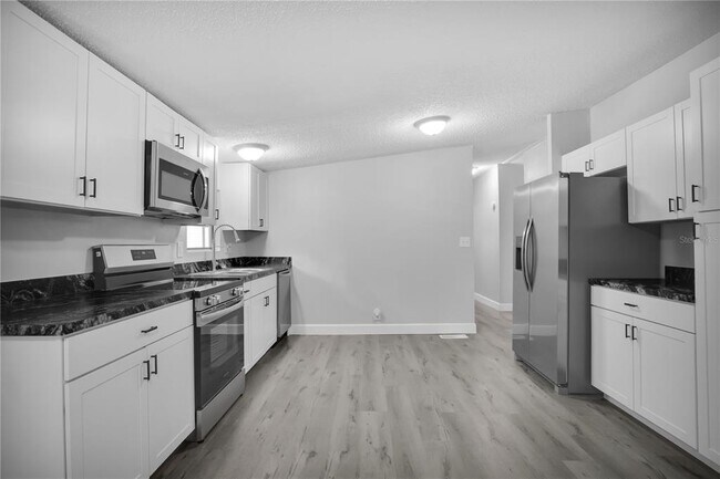 Building Photo - 10526 Bay Hills Cir