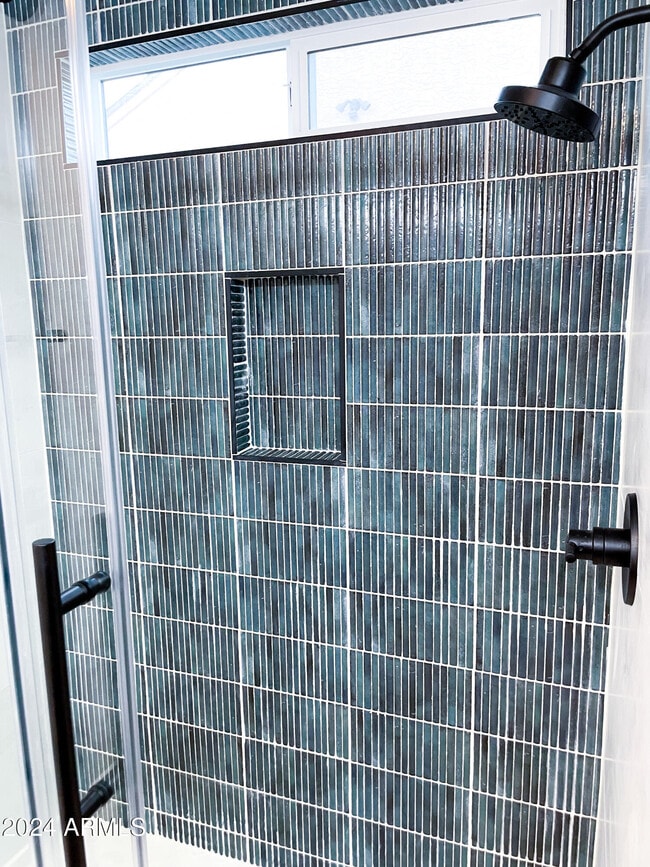 Building Photo - 1460 E Todd Dr