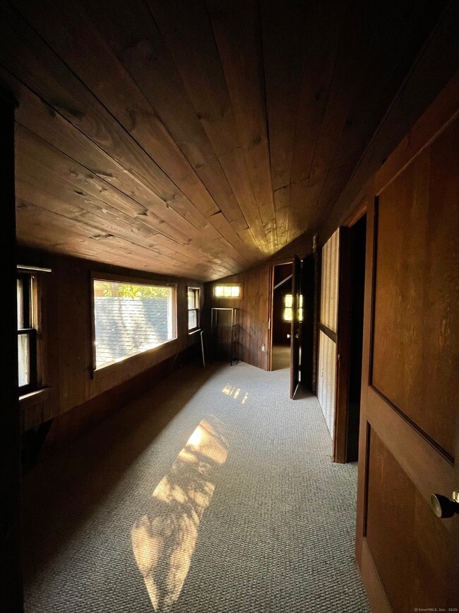 Building Photo - 1142 Sperry Rd