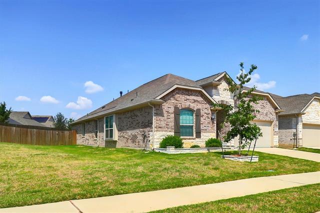 Building Photo - 1828 Roadrunner Dr