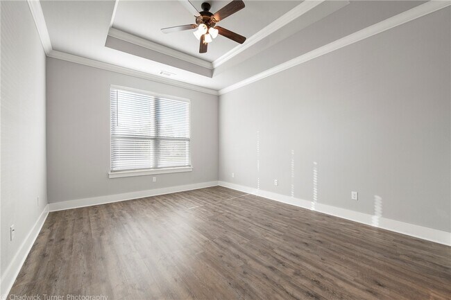 Building Photo - 112 Alder St