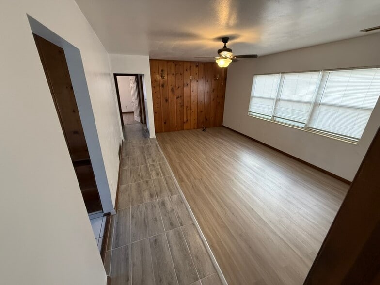 Building Photo - 69 E Seminole Ave