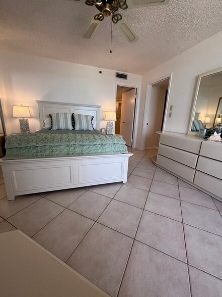 Building Photo - 3023 S Atlantic Ave