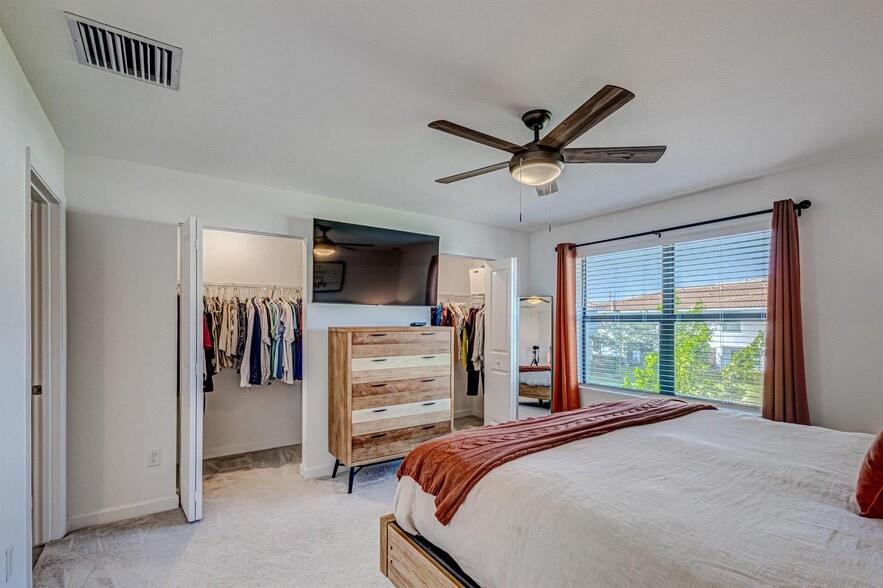 Building Photo - 5007 Woods Edge Cir