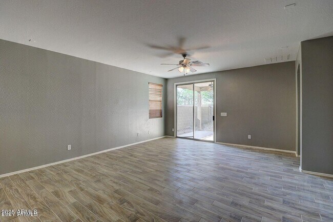 Building Photo - 4329 W Heyerdahl Dr