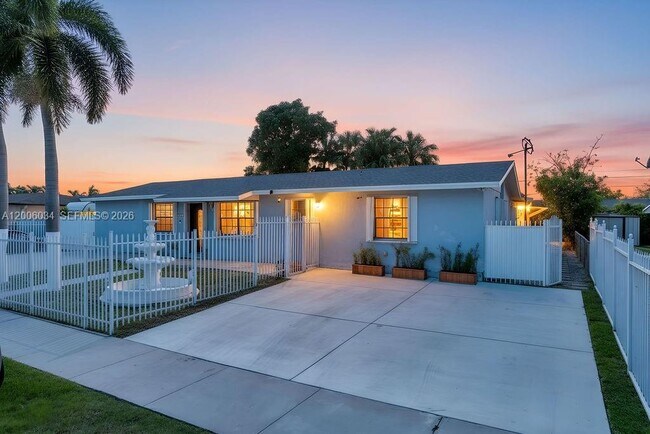 Building Photo - 25420 SW 124th Pl