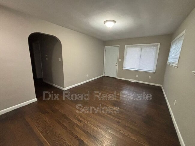 Building Photo - 2237 Carolina St