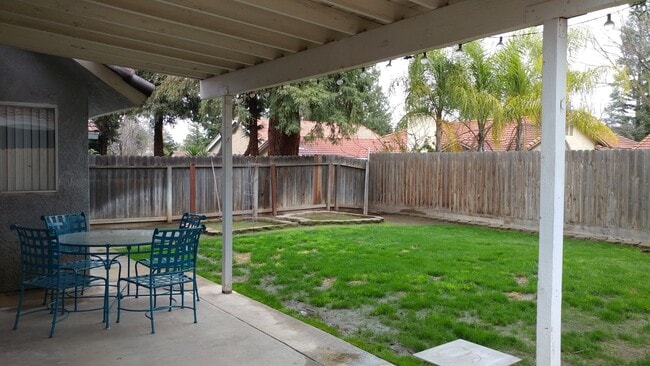 Building Photo - 2 Story home in NE Fresno, Clovis Schools ...