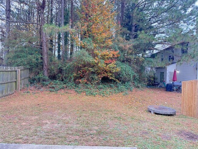 Building Photo - 5495 Hampton Ct