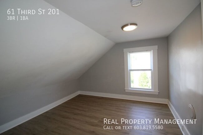 Building Photo - 61 Third St 201-