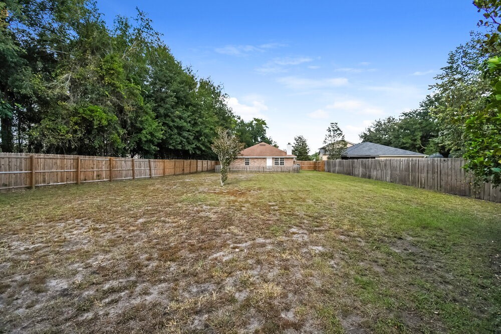 Building Photo - 2530 Fox Hill Ln