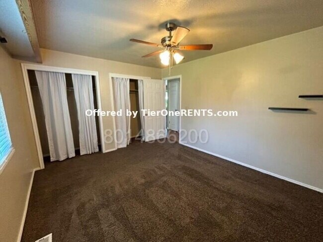 Building Photo - This property offers a NO DEPOSIT option available for qualified renters!