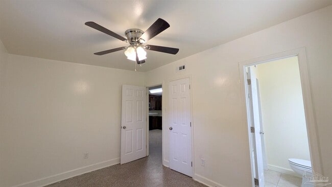 Building Photo - 2120 Curry Cir