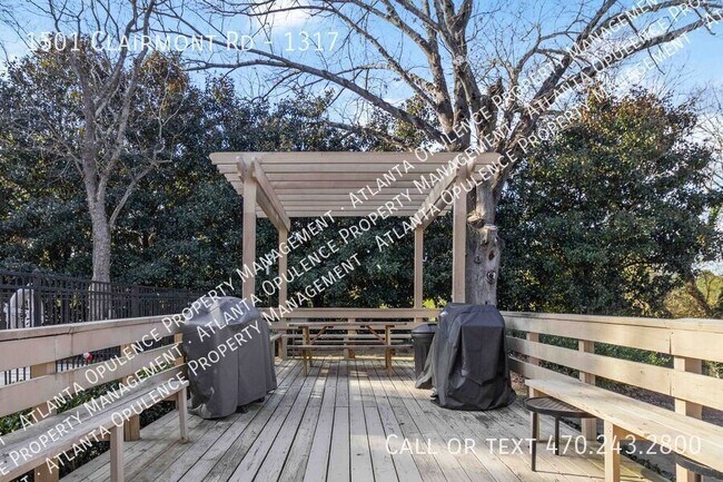 Building Photo - 1501 Clairmont Rd