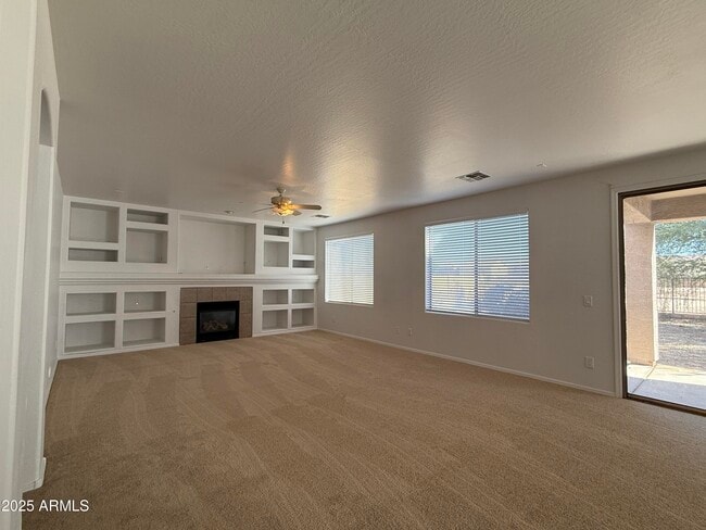 Building Photo - 6813 S 55th Ln