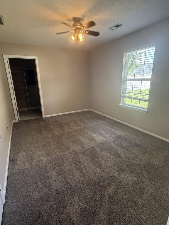 Building Photo - 2444 Savannah Dr