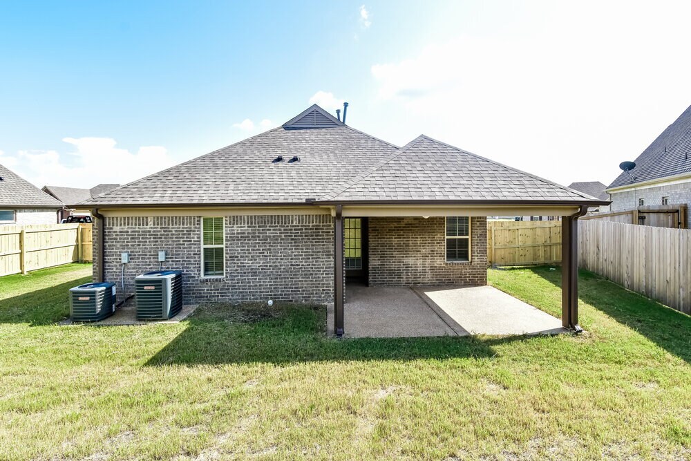 Building Photo - 2600 Molly Ln