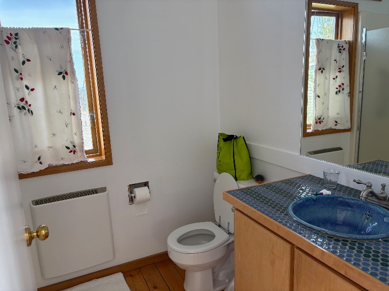 Building Photo - 1100 Madison St