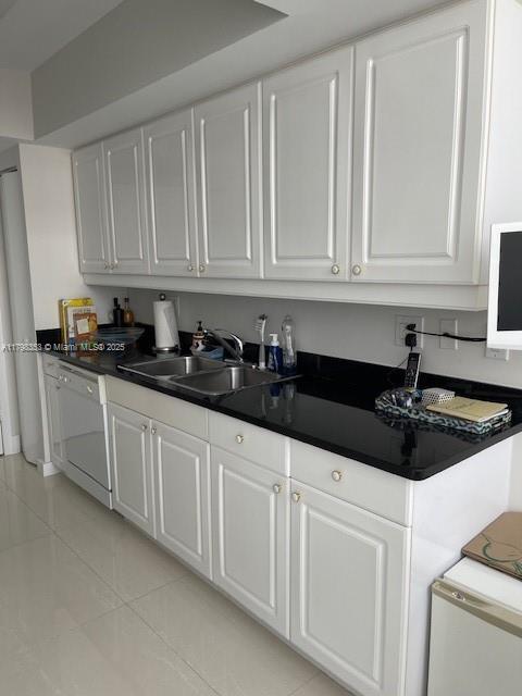 Building Photo - 21055 Yacht Club Dr