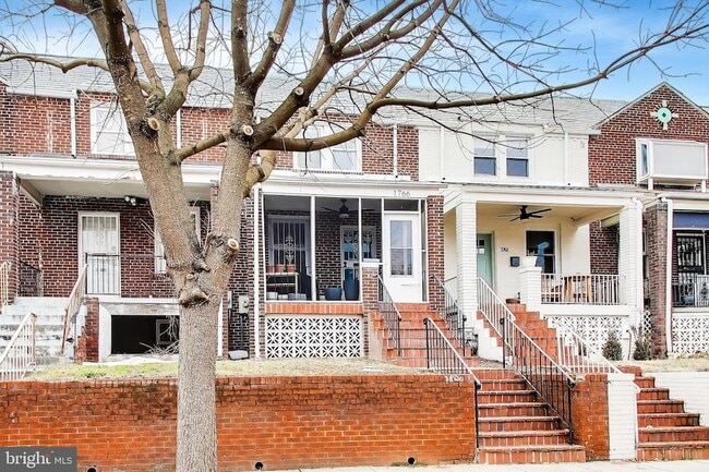 Building Photo - 1766 E Street NE Unit