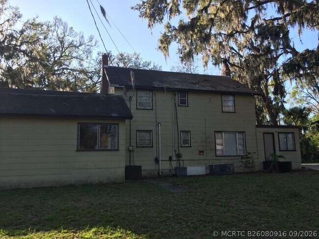 Building Photo - 1611 Spring Garden Ct