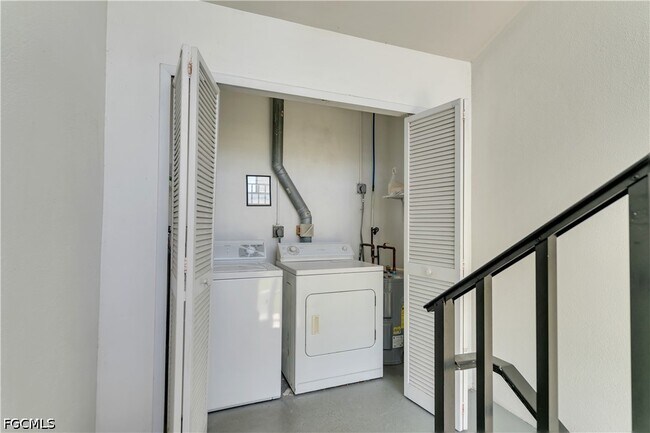 Building Photo - 8741 Lueck Ln