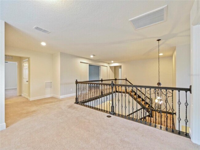 Building Photo - 4940 Palmetto Park Dr