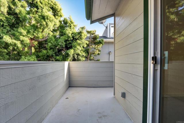 Building Photo - 410 Stratford Ct