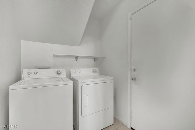 Building Photo - 10316 Neopolitan Pl