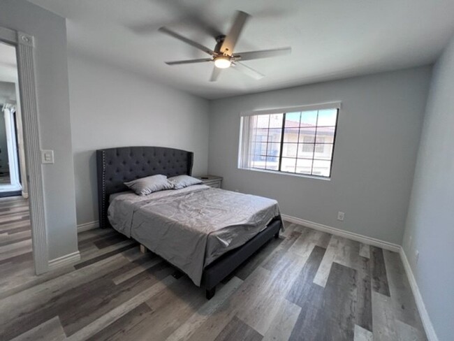 Building Photo - 1BR Furnished Recent Remodeled!!