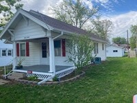 Building Photo - 2 bed House for Rent in Beatrice, Available Now!