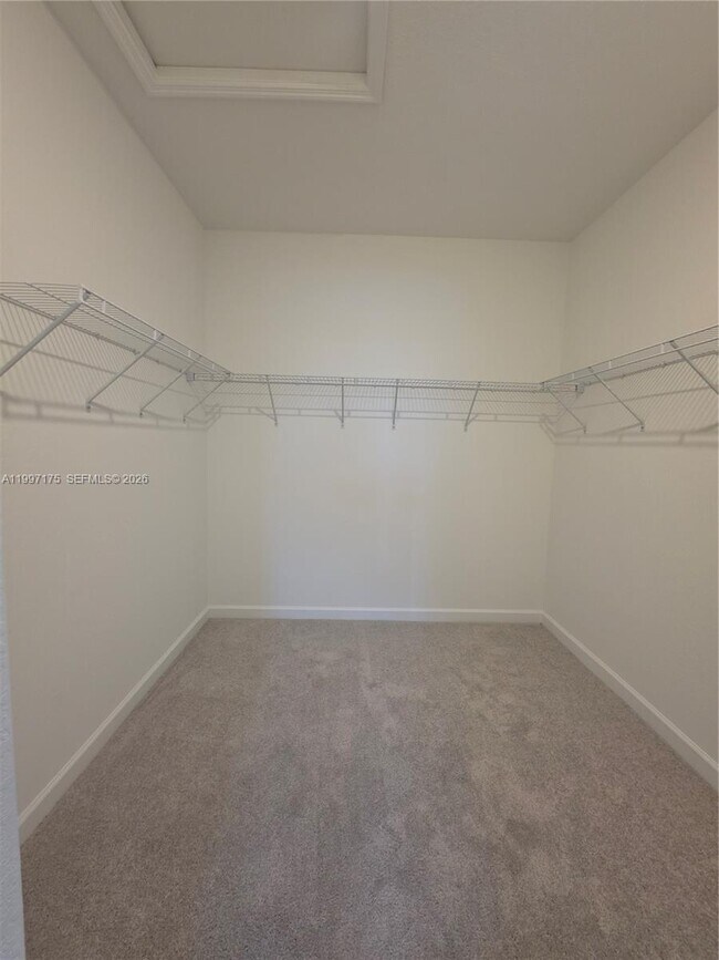 Building Photo - 2739 SE 25th Ave