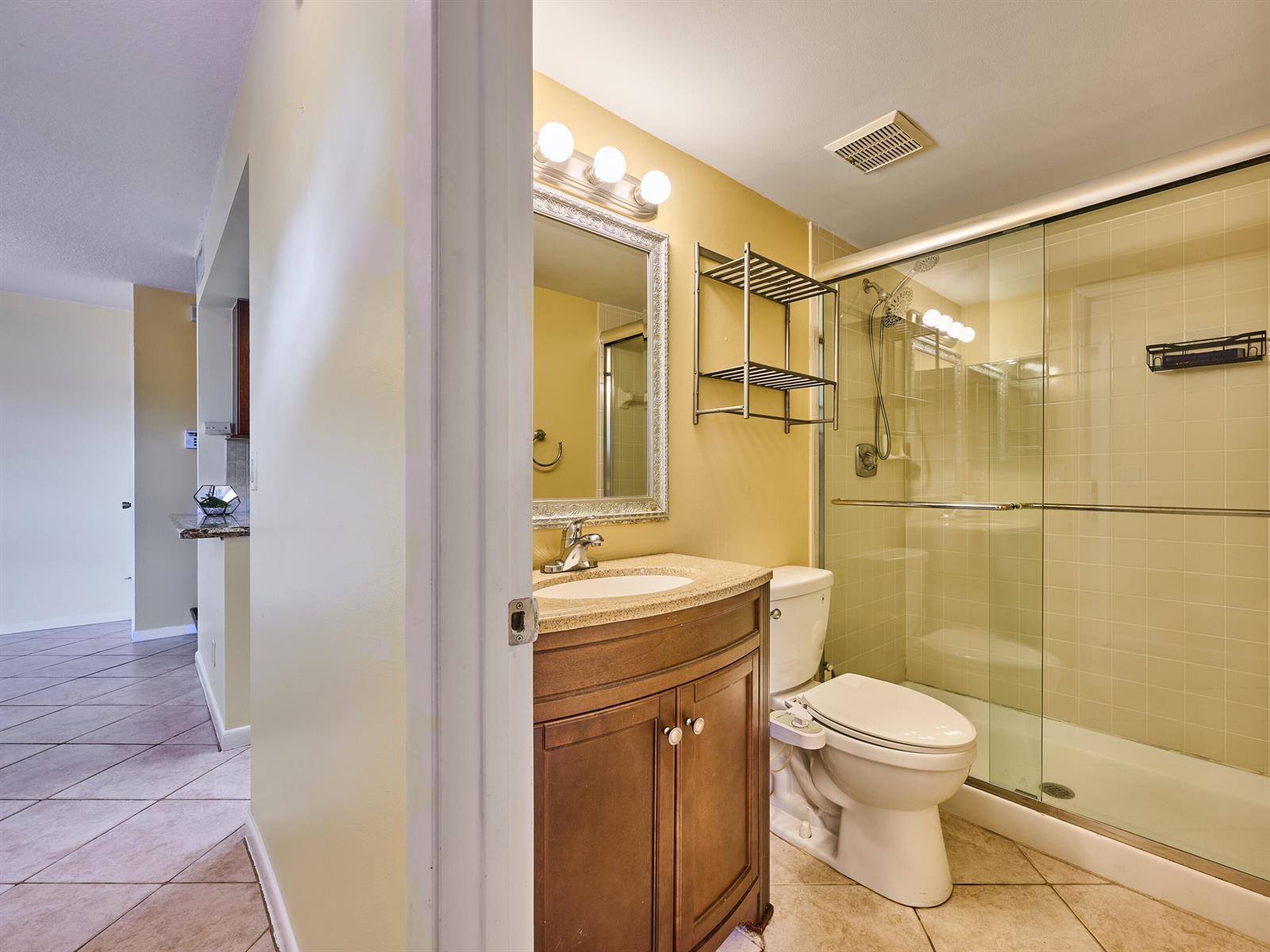 Building Photo - 4075 Village Dr