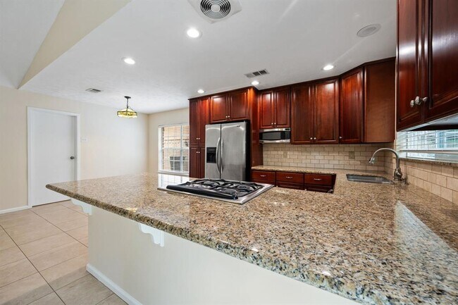 Building Photo - 3346 Birch Creek Dr