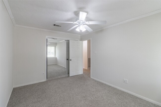 Building Photo - 2643 Hodges Bend Cir