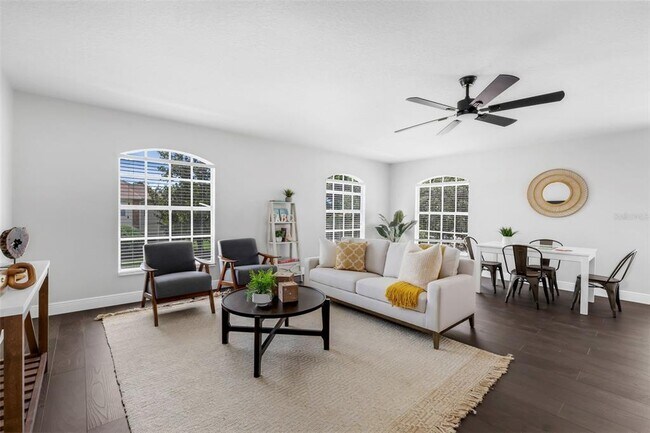 Building Photo - 1121 Needlewood Loop