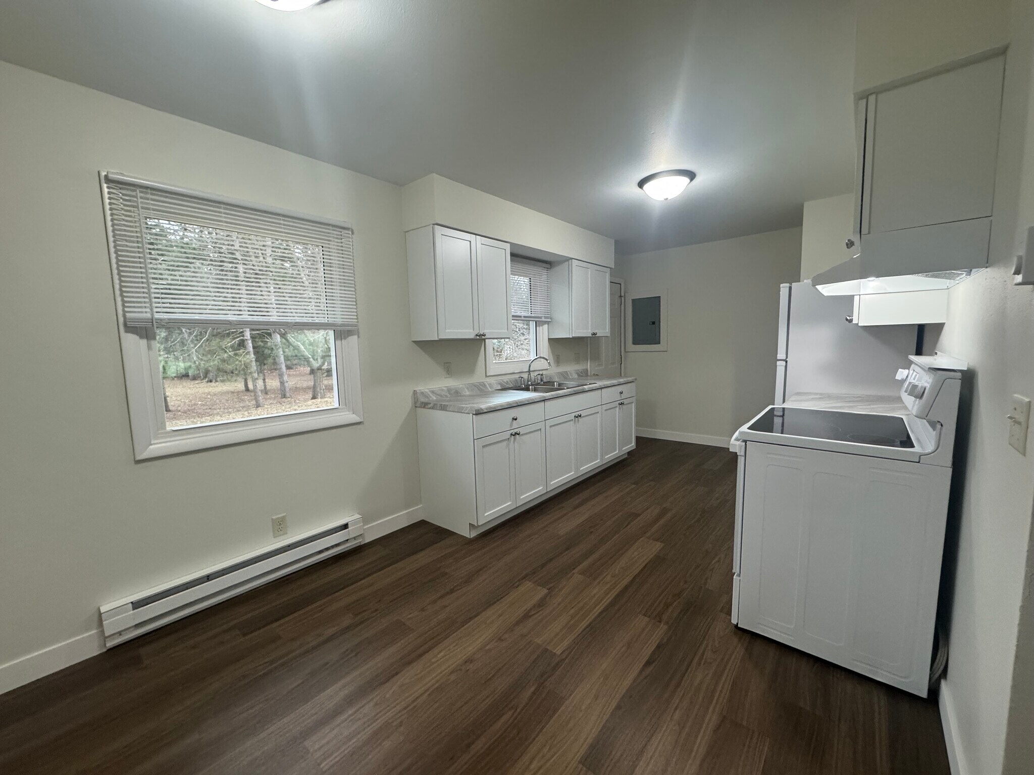 Building Photo - 3015 Pine Lodge Rd