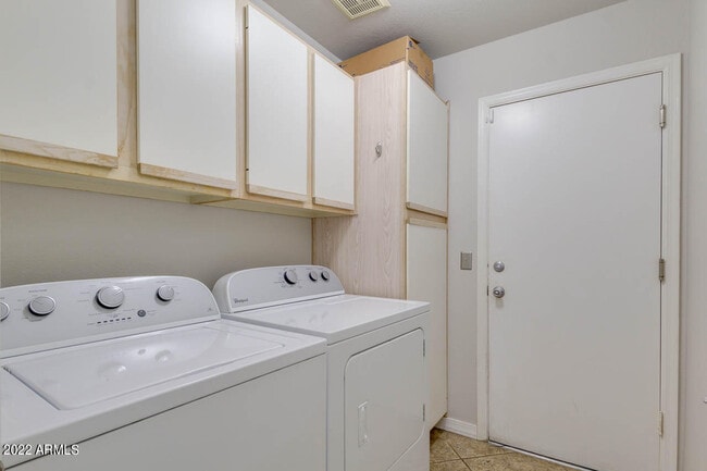 Building Photo - 12719 N 72nd Ave